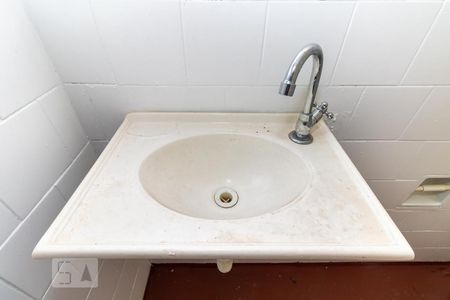 Pia do Banheiro de kitnet/studio para alugar com 1 quarto, 35m² em Vila Guilherme, São Paulo