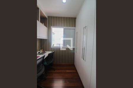 Apartamento à venda com 92m², 3 quartos e 2 vagas Apartamento à venda com 92m², 3 quartos e 2 vagasQuarto 1