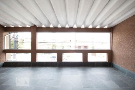 Vista da Sala de casa para alugar com 3 quartos, 250m² em Cipava, Osasco