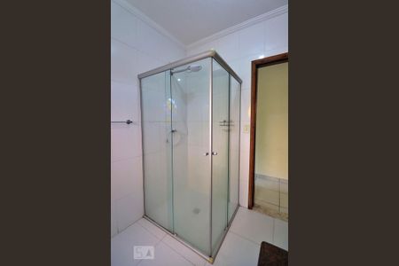 Casa à venda com 196m², 3 quartos e 3 vagasBanheiro 1