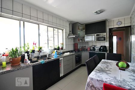 Apartamento à venda com 200m², 4 quartos e 1 vagaCozinha