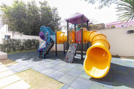 Apartamento à venda com 65m², 2 quartos e 1 vagaÁrea Comum - Playground