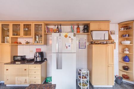 Casa à venda com 238m², 3 quartos e 2 vagas Casa à venda com 238m², 3 quartos e 2 vagasCozinha