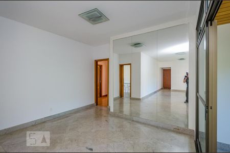 Sala  de apartamento para alugar com 4 quartos, 147m² em Luxemburgo, Belo Horizonte