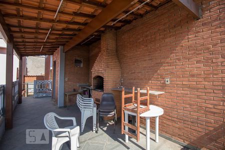 Casa para alugar com 277m², 3 quartos e 5 vagas Casa para alugar com 277m², 3 quartos e 5 vagasÁrea comum - Churrasqueira