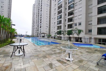 Apartamento para alugar com 70m², 3 quartos e 1 vagaÁrea comum - Piscina