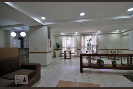 Apartamento para alugar com 70m², 3 quartos e 1 vagaÁrea comum - Salão de festas