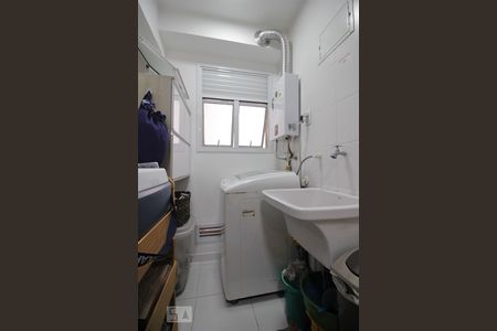 Apartamento para alugar com 70m², 3 quartos e 1 vagaÁrea de Serviço