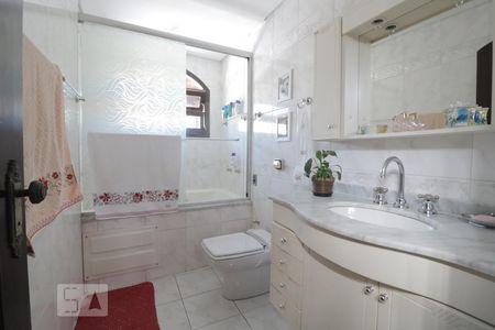 Casa à venda com 220m², 2 quartos e 1 vagaBanheiro Social