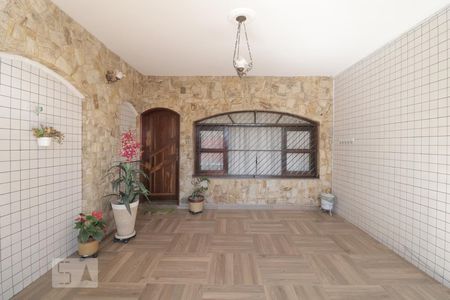 Casa à venda com 220m², 2 quartos e 1 vagaGaragem