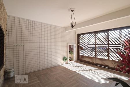 Casa à venda com 220m², 2 quartos e 1 vagaGaragem
