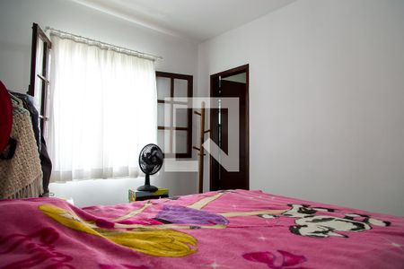 Casa de condomínio à venda com 150m², 3 quartos e 2 vagasSuíte