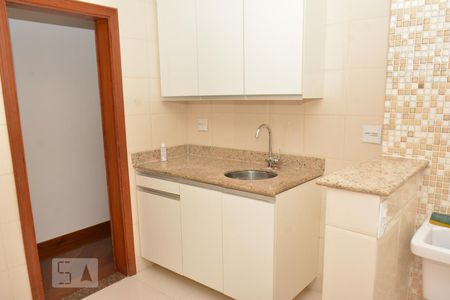 Apartamento à venda com 129m², 4 quartos e 2 vagasCozinha - Armários