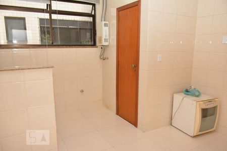 Apartamento à venda com 129m², 4 quartos e 2 vagasCozinha