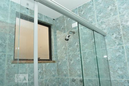 Apartamento à venda com 129m², 4 quartos e 2 vagasBanheiro