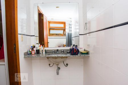 Casa à venda com 480m², 4 quartos e 3 vagas suite 3