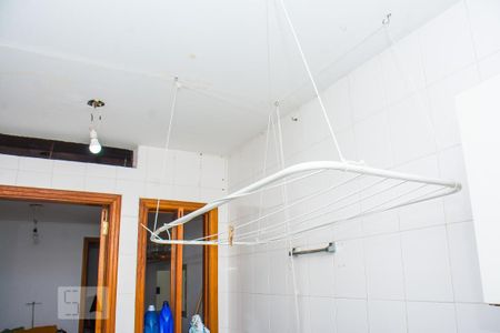 Casa à venda com 480m², 4 quartos e 3 vagasDetalhe da area de serviço