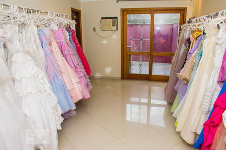 Casa à venda com 480m², 4 quartos e 3 vagas suite 3