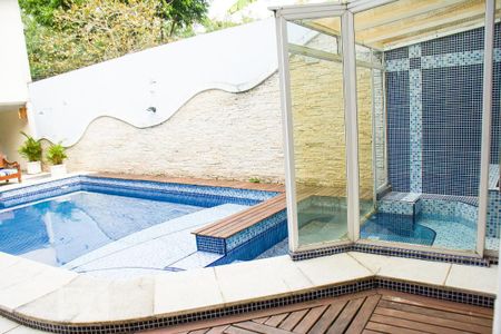Casa à venda com 480m², 4 quartos e 3 vagasPiscina com sauna