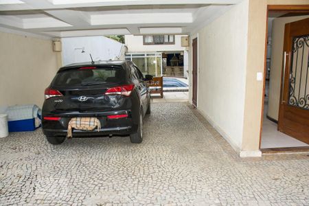 Casa à venda com 480m², 4 quartos e 3 vagasGarageem com area principal