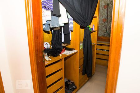 Casa à venda com 480m², 4 quartos e 3 vagas suite 1