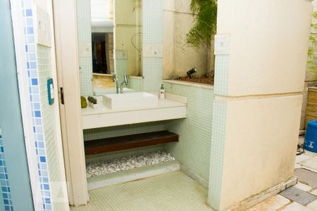 Casa à venda com 480m², 4 quartos e 3 vagasbanheiro da sauna