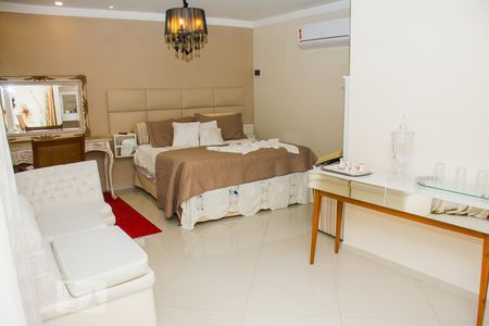 Casa à venda com 480m², 4 quartos e 3 vagasQuarto com suite 2