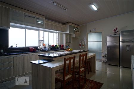 Casa à venda com 330m², 3 quartos e sem vagaCozinha