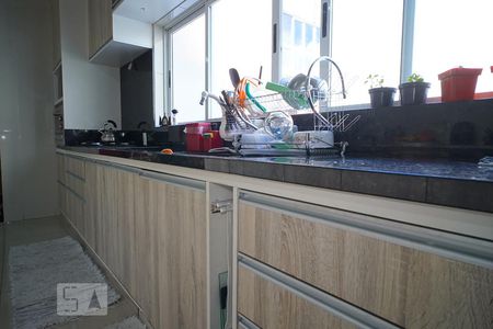 Casa à venda com 330m², 3 quartos e sem vagaCozinha