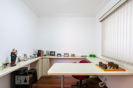 Casa à venda com 254m², 3 quartos e 3 vagasEscritório