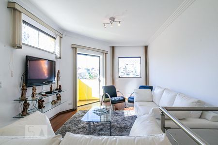 Casa à venda com 254m², 3 quartos e 3 vagasSala de TV