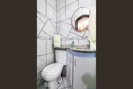 Casa à venda com 254m², 3 quartos e 3 vagasBanheiro da Suíte 2