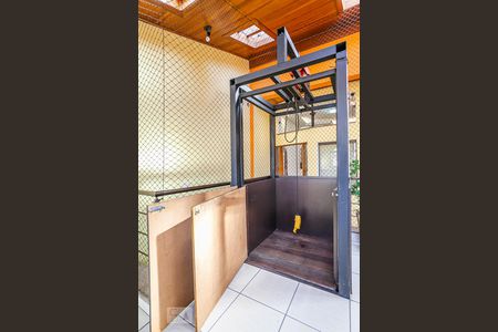 Casa à venda com 254m², 3 quartos e 3 vagasElevador de Acessibilidade