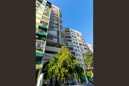 Apartamento à venda com 50m², 1 quarto e 1 vaga Apartamento à venda com 50m², 1 quarto e 1 vagaFachada do Prédio