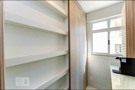 Apartamento à venda com 50m², 1 quarto e 1 vaga Apartamento à venda com 50m², 1 quarto e 1 vagaCozinha - Armários