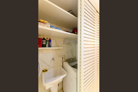 Apartamento à venda com 50m², 1 quarto e 1 vaga Apartamento à venda com 50m², 1 quarto e 1 vagaÁrea de Serviço