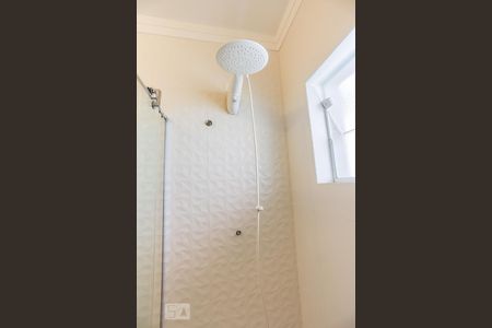 Casa à venda com 258m², 3 quartos e 2 vagas Casa à venda com 258m², 3 quartos e 2 vagasBanheiro