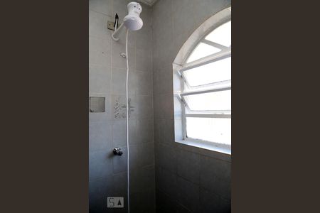 Casa à venda com 210m², 3 quartos e 2 vagasBanheiro da Suíte