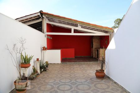 Casa à venda com 210m², 3 quartos e 2 vagasÁrea Externa