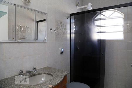 Casa à venda com 210m², 3 quartos e 2 vagasBanheiro da Suíte