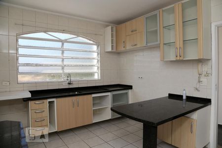 Casa à venda com 210m², 3 quartos e 2 vagasCozinha