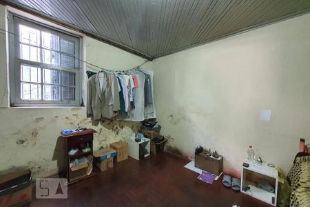 Casa à venda com 216m², 2 quartos e 1 vagaQuarto (piso inferior)