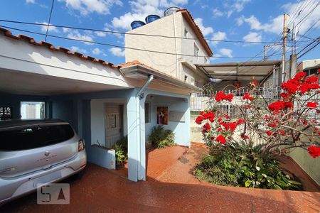 Casa à venda com 216m², 2 quartos e 1 vagaGaragem/entrada
