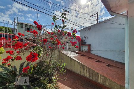 Casa à venda com 216m², 2 quartos e 1 vagaGaragem/entrada