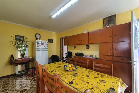 Casa à venda com 216m², 2 quartos e 1 vagaCozinha