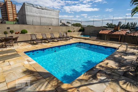 Apartamento à venda com 110m², 3 quartos e 2 vagas Apartamento à venda com 110m², 3 quartos e 2 vagasÁrea comum - Piscina