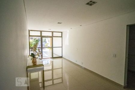 Apartamento à venda com 110m², 3 quartos e 2 vagas Apartamento à venda com 110m², 3 quartos e 2 vagasÁrea comum