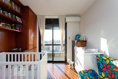 Apartamento para alugar com 240m², 4 quartos e 3 vagas Apartamento para alugar com 240m², 4 quartos e 3 vagasSuíte 3