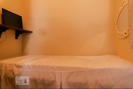 Casa à venda com 630m², 3 quartos e 4 vagas Casa à venda com 630m², 3 quartos e 4 vagasQuarto de Serviço