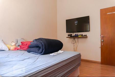 Casa à venda com 630m², 3 quartos e 4 vagas Casa à venda com 630m², 3 quartos e 4 vagasQuarto 2